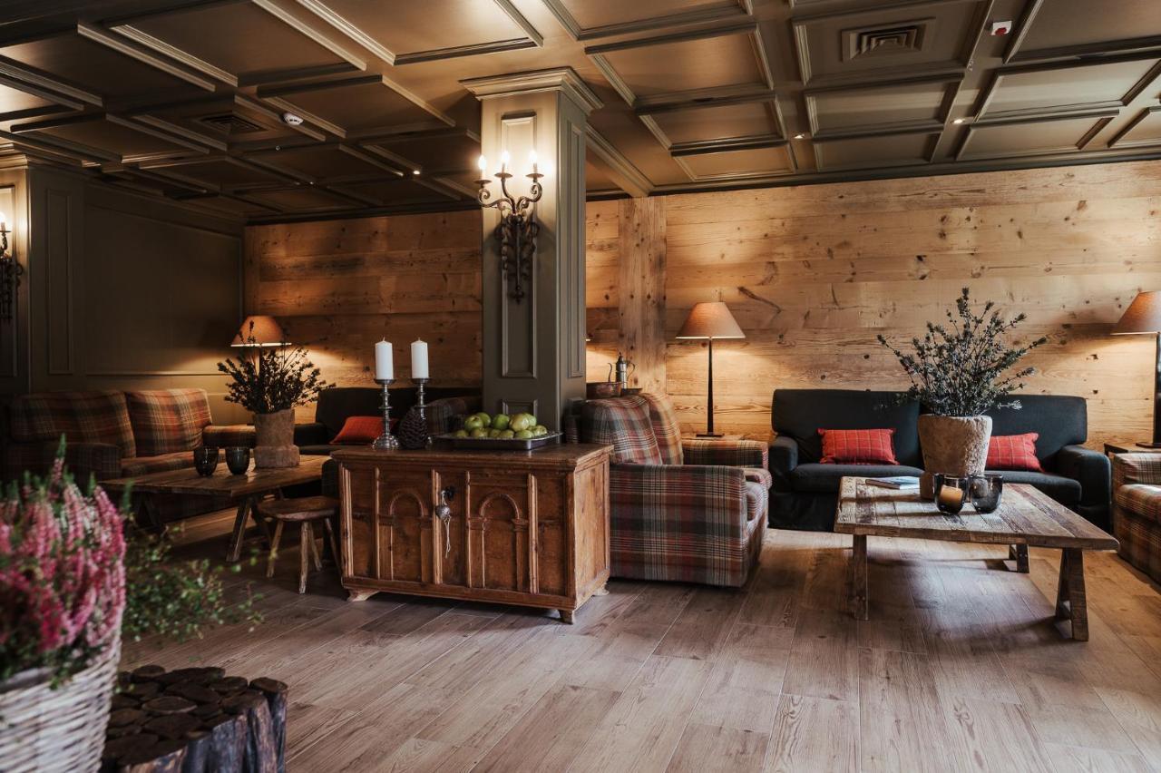 Hotel Alu Mountain Design ボルミオ エクステリア 写真