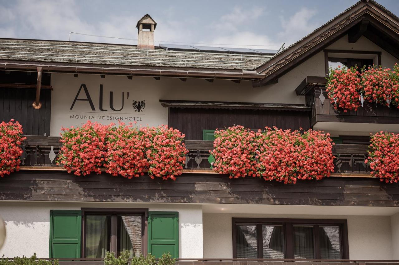 Hotel Alu Mountain Design ボルミオ エクステリア 写真