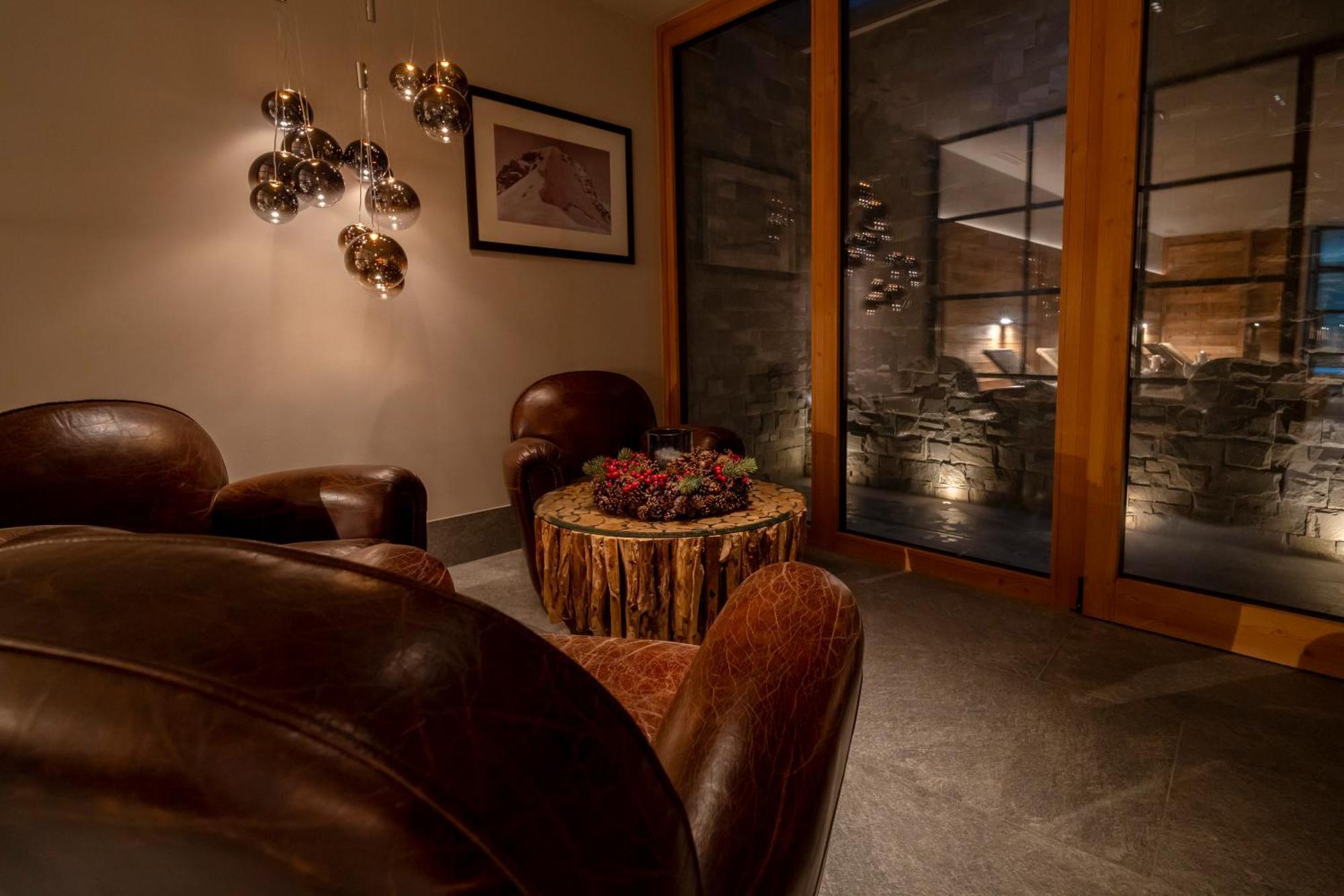 Hotel Alu Mountain Design ボルミオ エクステリア 写真
